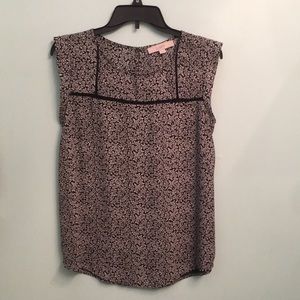 LOFT Black & White floral top